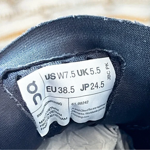 On Running Cloudmonster Nimbus Hay Road-Running Sneakers Women’s Size 7.5 - Picture 8 of 9